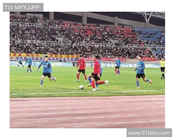 琉球足球队迎战山口雷法全力争胜展现团队精神与竞技风采 琉球足球队迎战山口雷法全力争胜展现团队精神与竞技风采